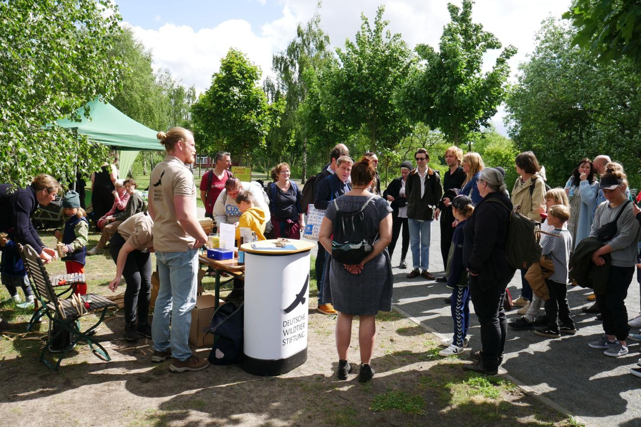 Führung von Andreas - Stopp bei der Deutschen Wildtier Stiftung